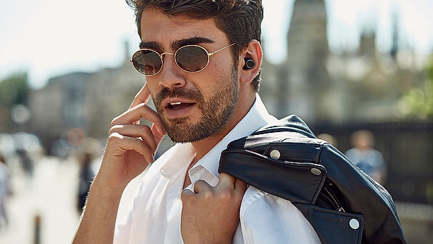 Man with GV-TW01-BK.